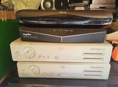 satellite digibox