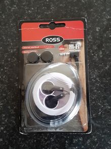 BNIB Ross Earbud Headphones with Case
