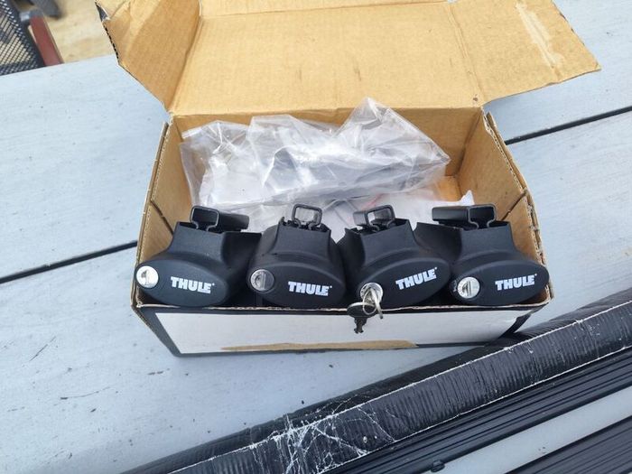 Thule  rapid system with roof bar