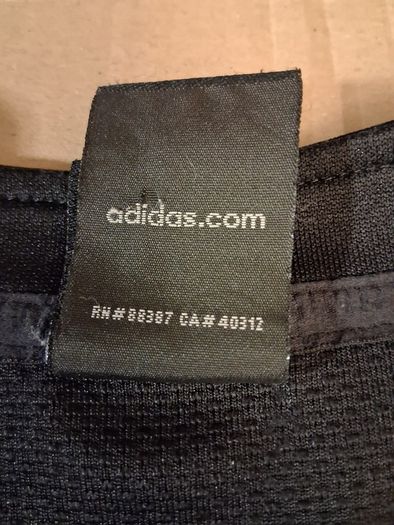 All Blacks Jersey.  Official New Zealand All Blacks Mens Home Jersey. Authentic Original Adidas No Sponsor Jersey From Year 2007..Not A Modern Day Remake.