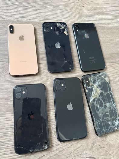 Bulk of Iphones