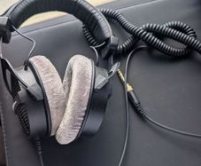 Beyerdynamic DT 990 Pro Monitoring Headphones