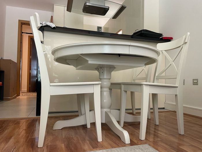 Rosentorp dinning set.