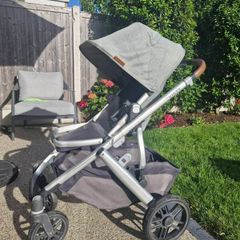 Uppababy vista 2 pushchair and Bassinet