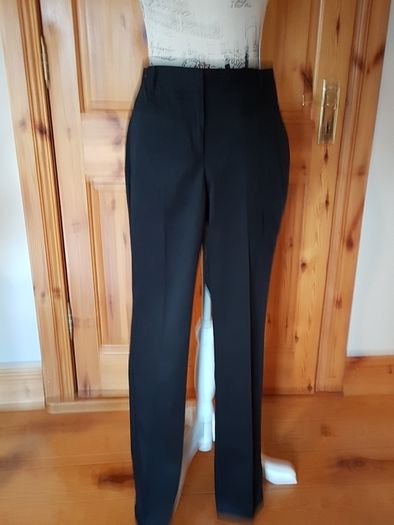 BNWT Size 8 -10 Zara Black Trousers