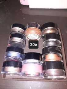 Cream eye shadows
