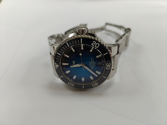 Oris Aquis Calibre 400 Swiss Watch