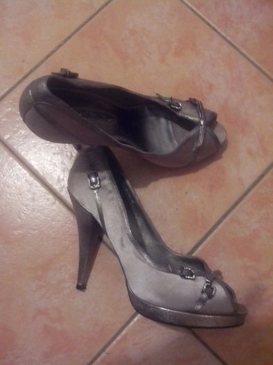 Roberto Botella high heels.Size 40.