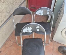 3 Folding padded chairs
