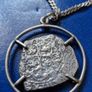1733 Mexico Cob, Piece of 8, 8 Reales -  Philip V In silver pendent and silver chain. Image 5