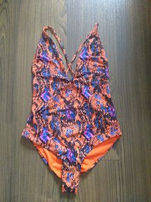 women swimming