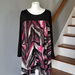 Saloos black & multicolour tunic, Size 20