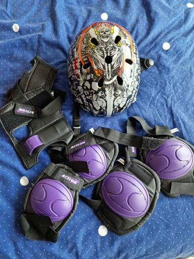 helmet and protection set