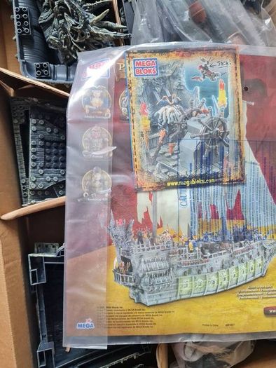 Vintage 2006 mega blocks pirates of the Caribbean At world end 1067 Flying Dutchman Brand new sealed