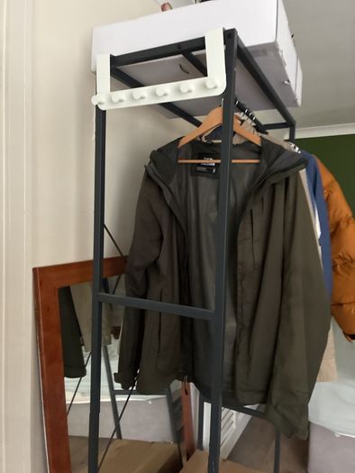 clothes rail