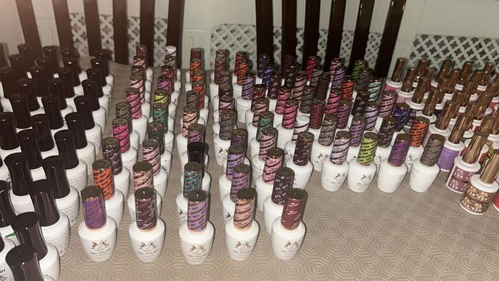 gel polish & nail varnish