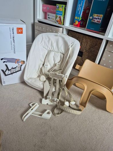 Tripp trapp newborn and baby set and storage shelf