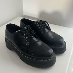 Dr Martens UK 6