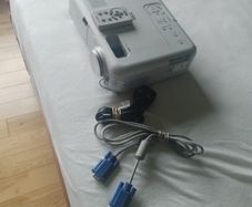 NEC VT46 LCD Projector 220W W/ Remote 4:3 Aspect Ratio