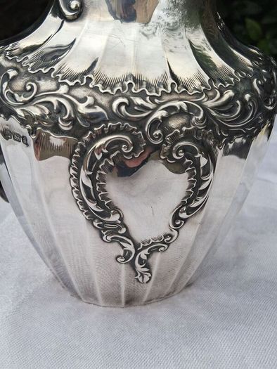 James Dixon Sterling Silver Claret Jug(1899 433 grams)