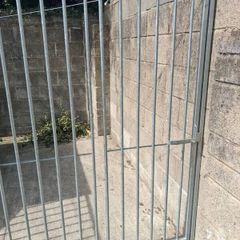 galvanised dog pen