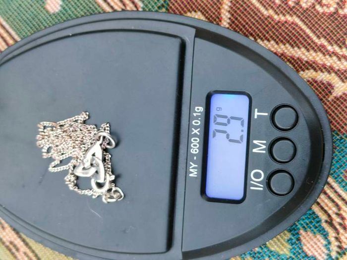 Sterling silver Celtic knot pendant necklace