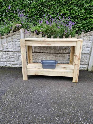 Potting Table