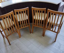4 High Stools