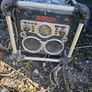 Bosch radio and battery charger Image 5