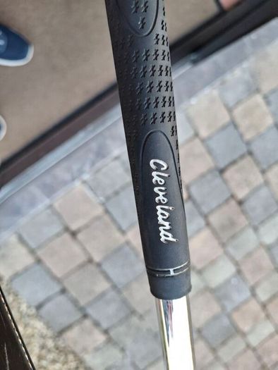 Golf Cleveland 48 degree wedge grip perfect shaft perfect  ans a lot of life left in club head not used for some time