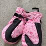Girl mittens for up to 4 years old Image 2