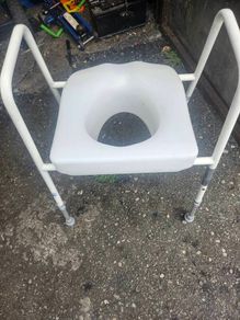 toilet seat aid