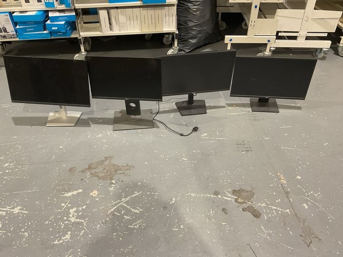 Dell Monitors 50 for all