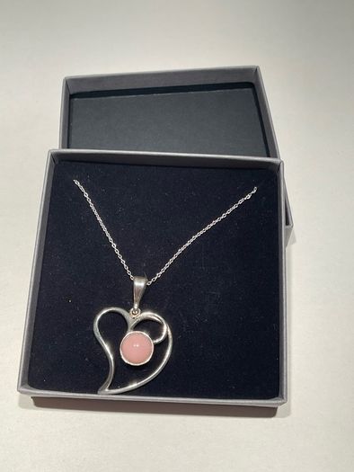 sterling silver 925  love heart pendant with pink stone