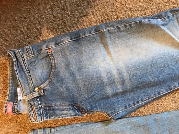 levis jeans