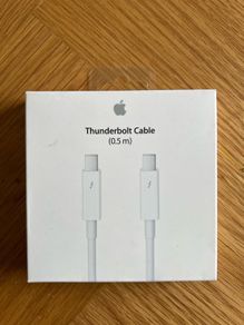 Apple Thunderbolt Cable 0.5m Model A1410 Md862zm/a
