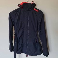 Superdry the windmac jacket Size medium ptp 18" black with belt in excellent condition