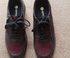 Remonte Burgundy Wedges Size 5 As New