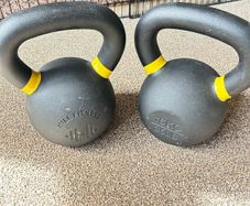 kettlebells 2 x 16kg