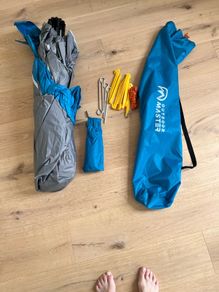 Excellent Condition Pop Up Beach Tent X-Large