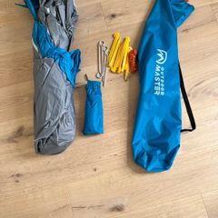 Excellent Condition Pop Up Beach Tent X-Large