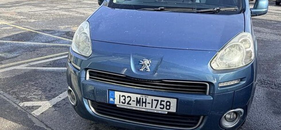 132 Peugeot partner tipee wheelchair accessible
