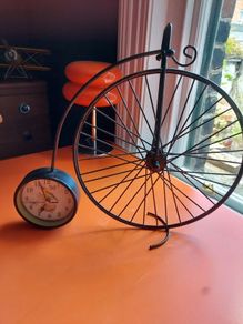 Vintage Iron Art Bicycle Clock