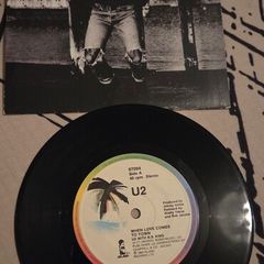 U2 When Love Comes To Town