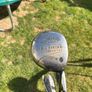 Stalemate golf bag with clubs inside Image 3