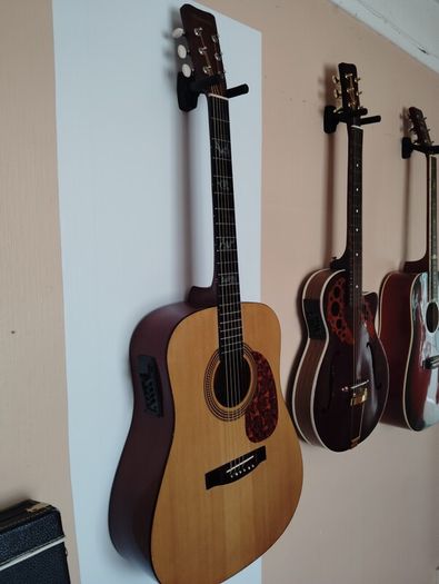 Valencia semi acoustic guitar