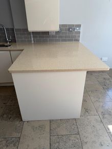 Quartz counter