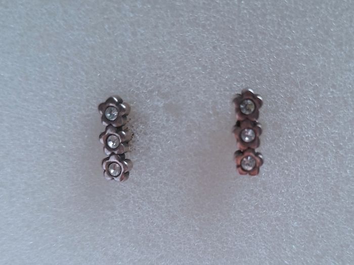 Sterling silver earrings/zirconia