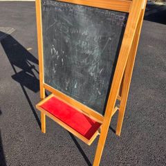 Kids easel