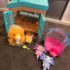 Mama surprise Guinea Pig and Animagic Let's Glo Axolotl bubble reef set